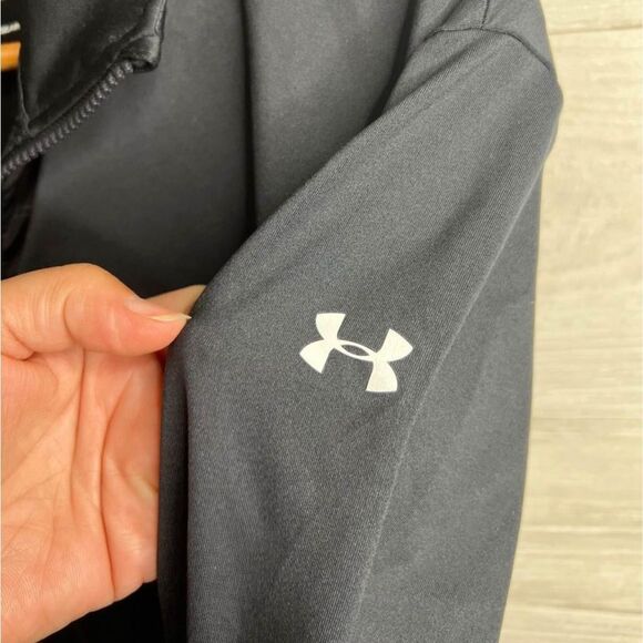 Under Armour Jacket - Picture 2 of 3